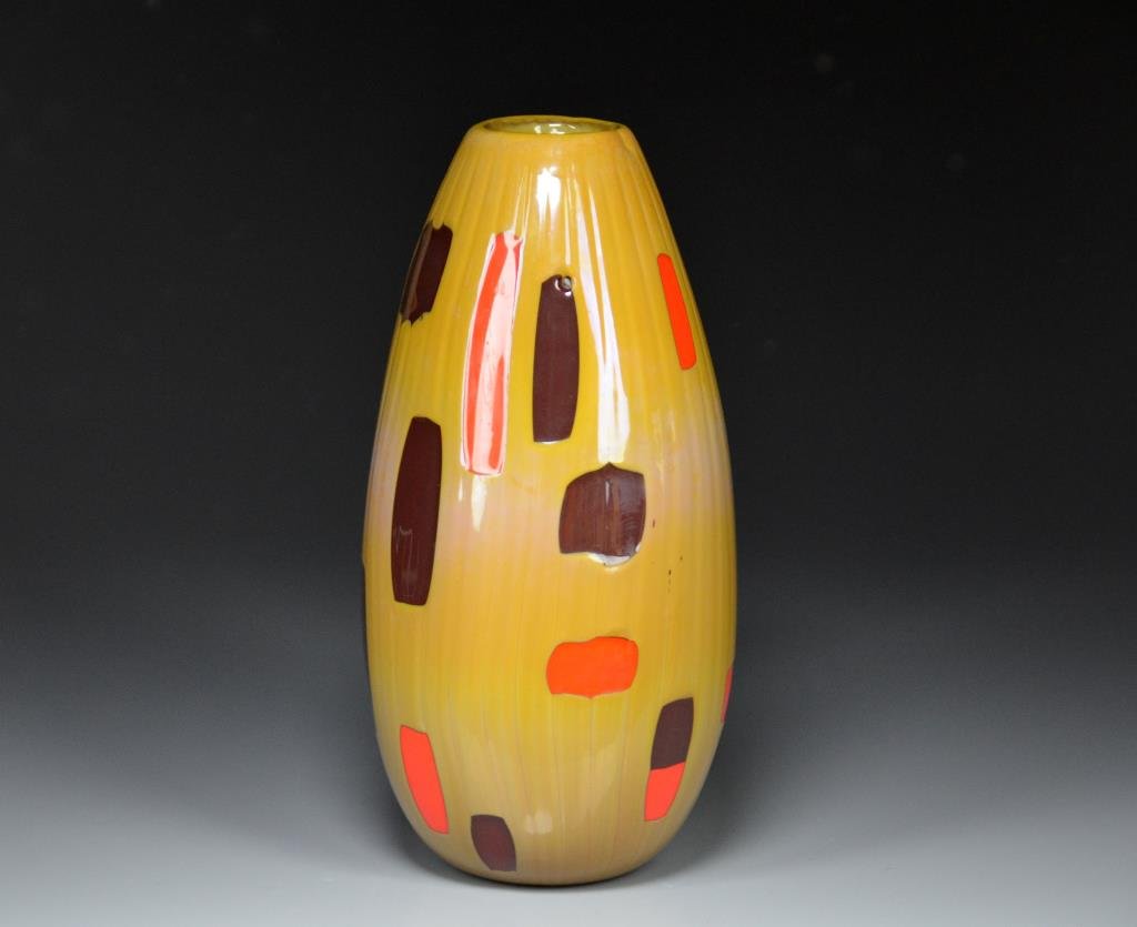 MURANO GLASS VASE, VITTORIO FERRO: Fratelli Pagnin, Pezzato Patchwork vase in caramel ground with patches of brown and red. H 30.5 cm. (12 in.)