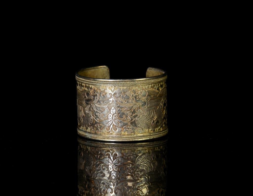 CHINESE GILT SILVER CUFF BANGLE (1 of 1)