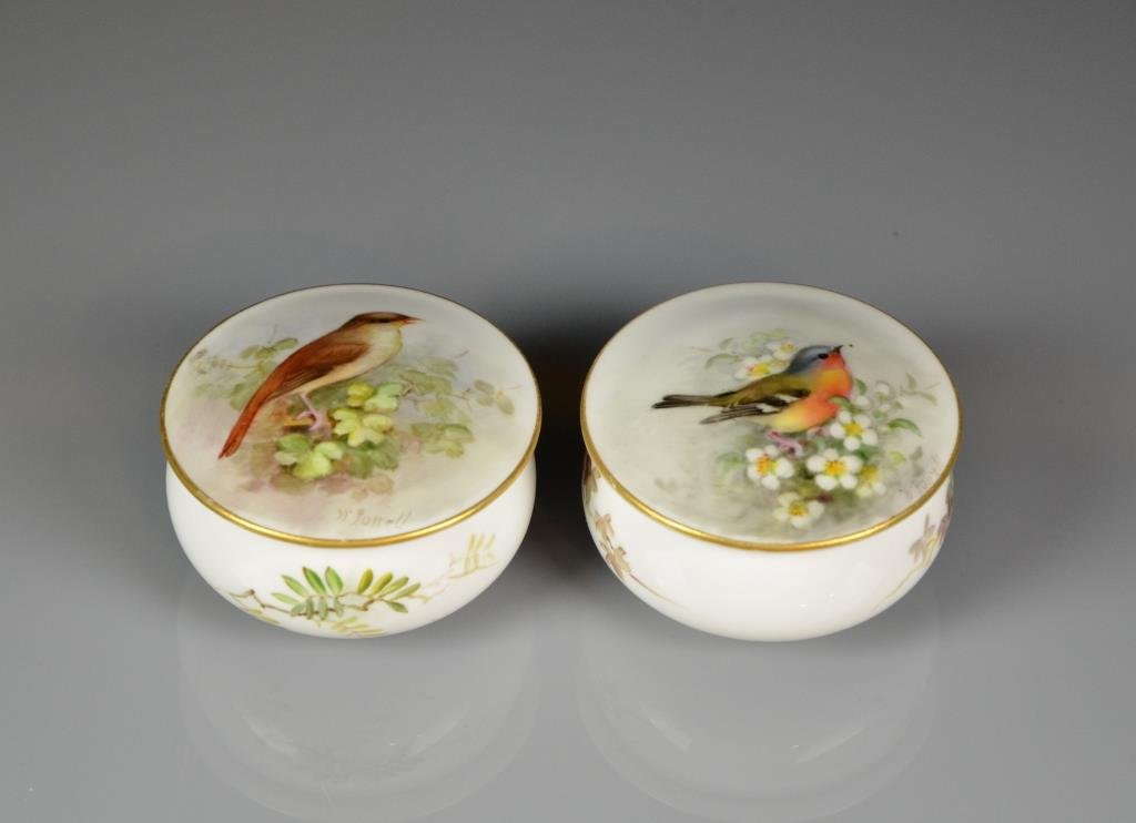 TWO ROYAL WORCESTER PORCELAIN COVERED BOXES (1 of 2)