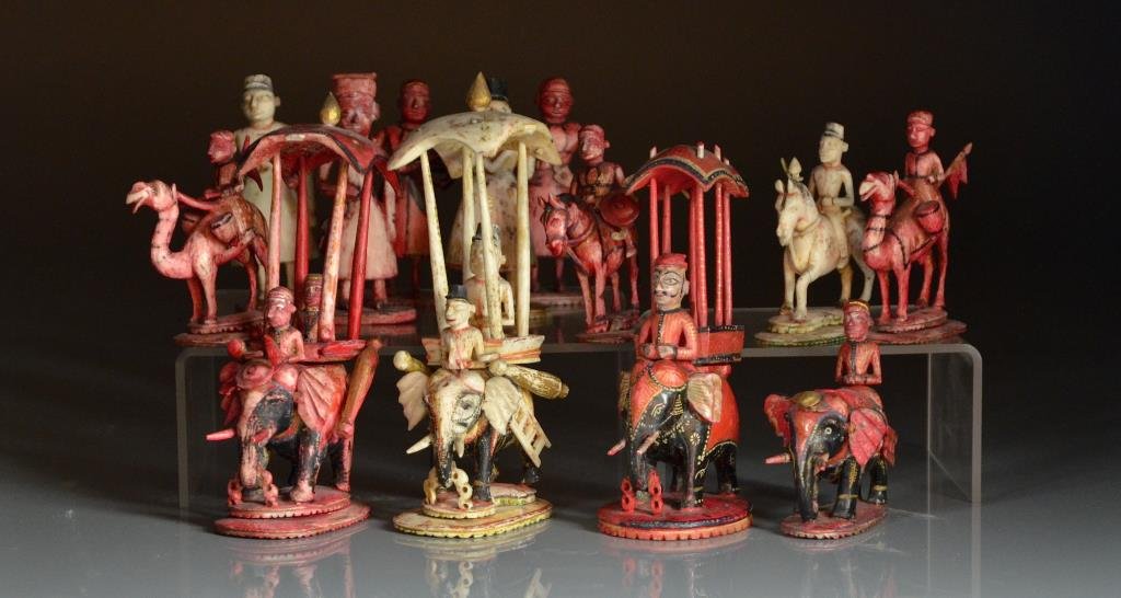 THIRTEEN 18 TH C. IVORY INDIAN CHESS FIGURES (1 of 9)