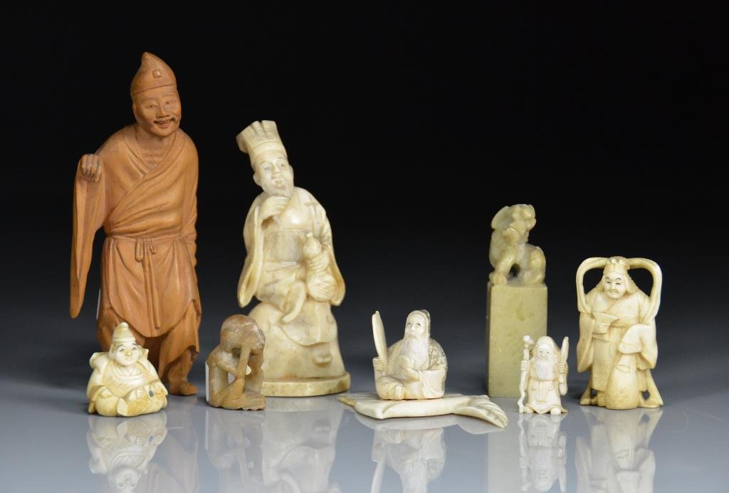 LOT OF CARVED IVORY AND SOAPSTONE FIGURES (1 of 8)