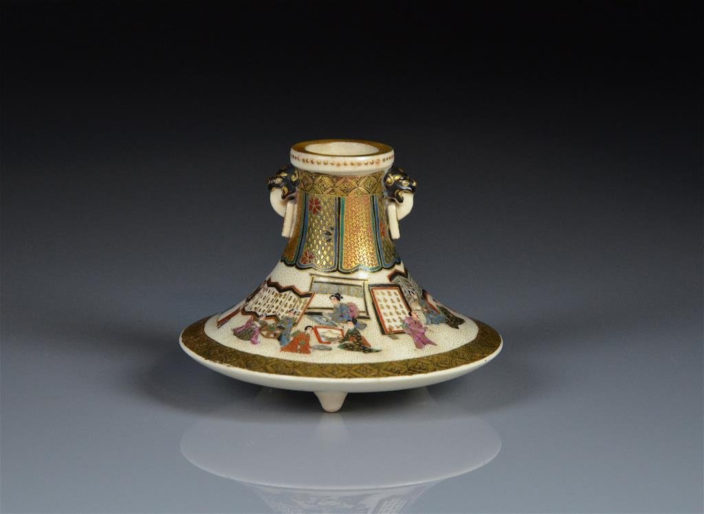 JAPANESE SATSUMA POTTERY VASE (1 of 6)