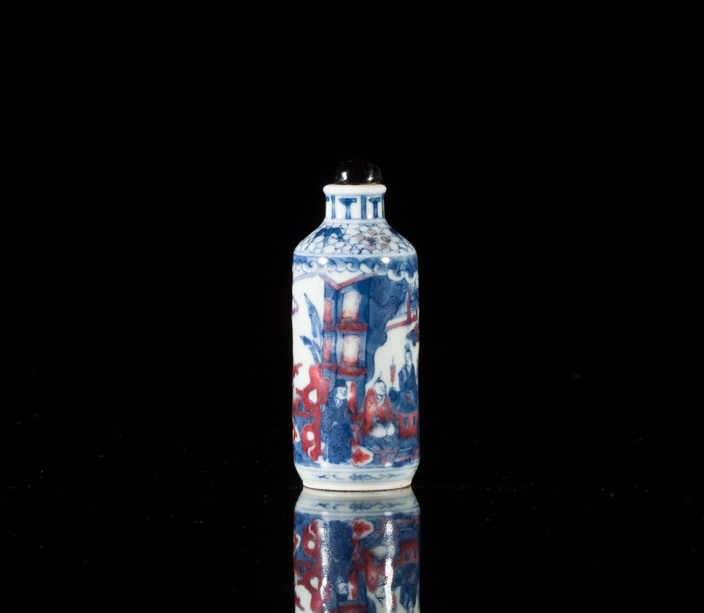 CYLINDRICAL PORCELAIN SNUFF BOTTLE (1 of 6)