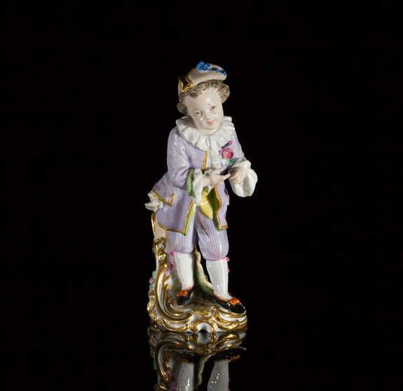 CONTINENTAL PORCELAIN FIGURE OF A BOY (1 of 8)