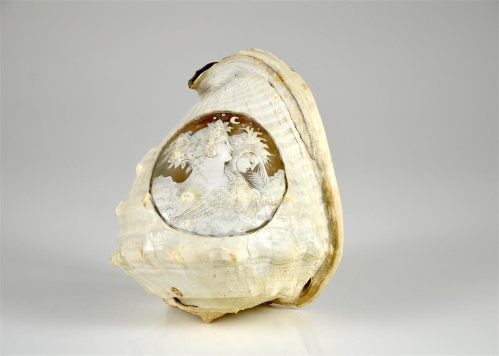 CARVED SHELL CAMEO (1 of 2)