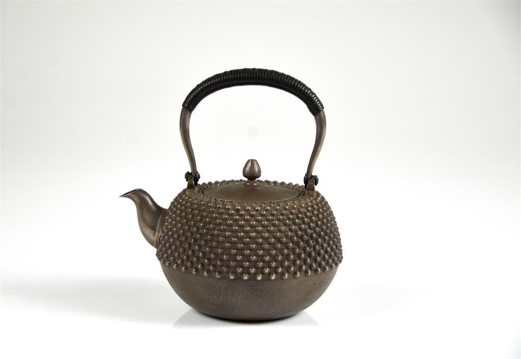 JAPANESE SILVER TETSUBIN TEAPOT (1 of 4)