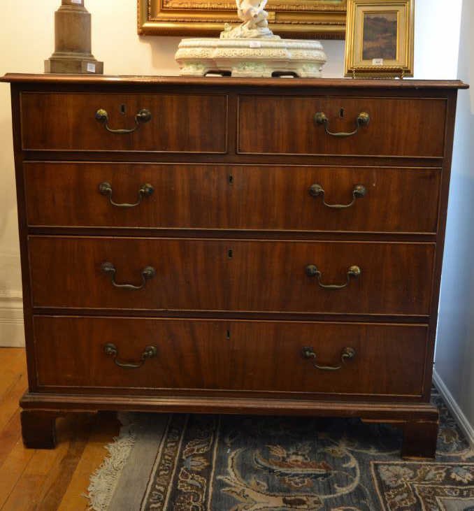 GEORGIAN MAHOGANY FIVE DRAWER CHEST (1 of 1)