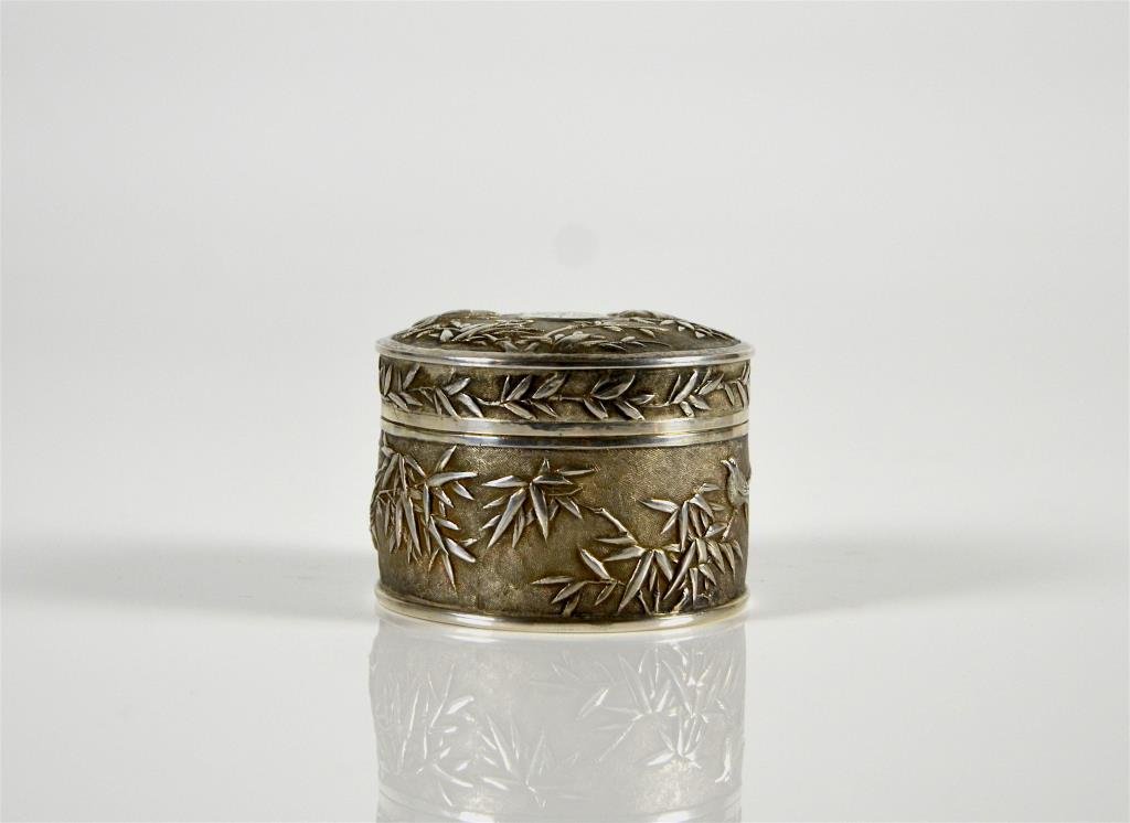 CHINESE EXPORT SILVER DRESSER BOX (1 of 6)