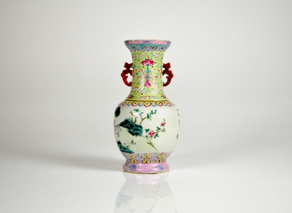CHINESE FAMILLE ROSE PORCELAIN VASE (1 of 3)