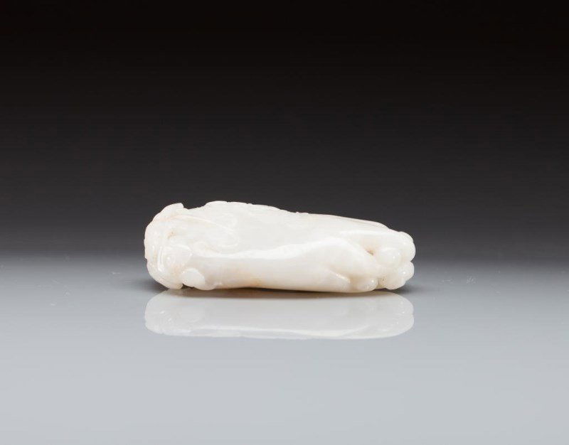 CARVED WHITE JADE BUDDHA HANDS CITRON (1 of 1)