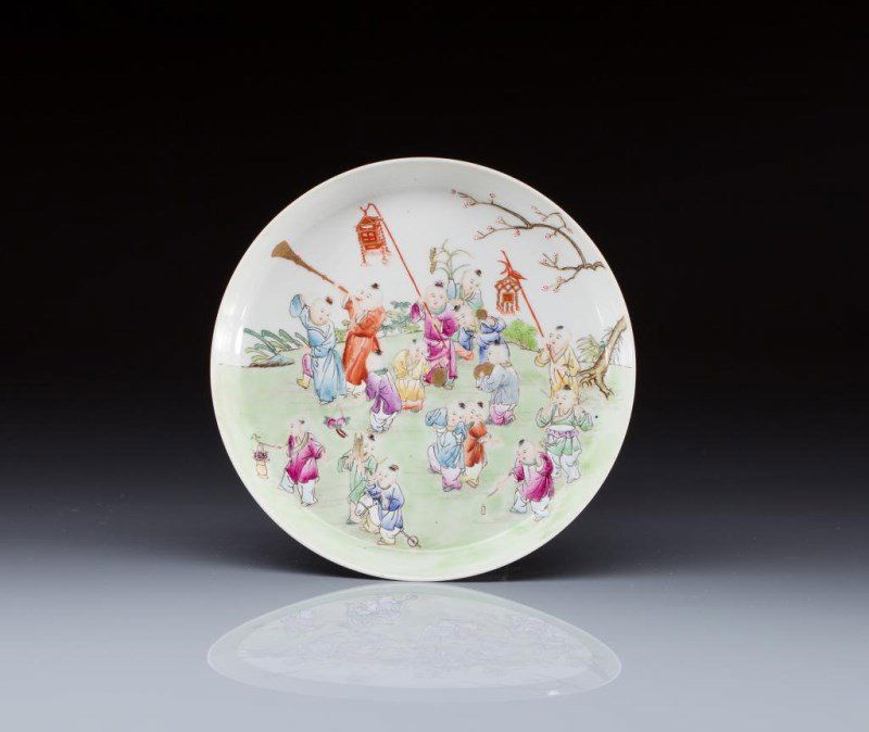 FAMILLE ROSE HUNDRED BOY DISH (1 of 10)