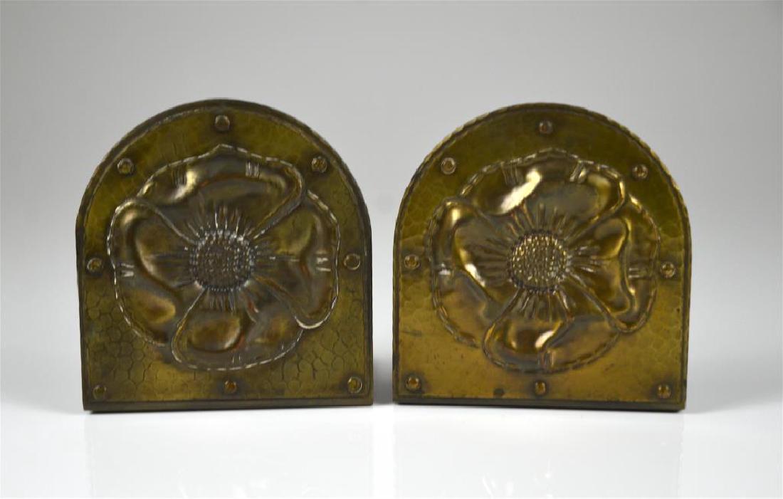 PAIR OF AMERICAN ARTS & CRAFTS BRASS BOOKENDS (1 of 4)