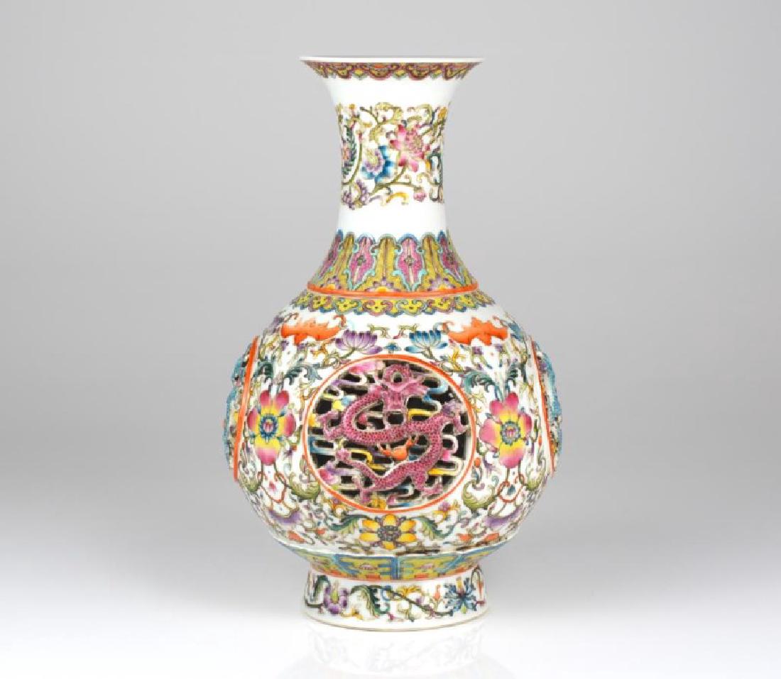 FAMILLE ROSE DRAGON YUHUCHUN VASE (1 of 7)