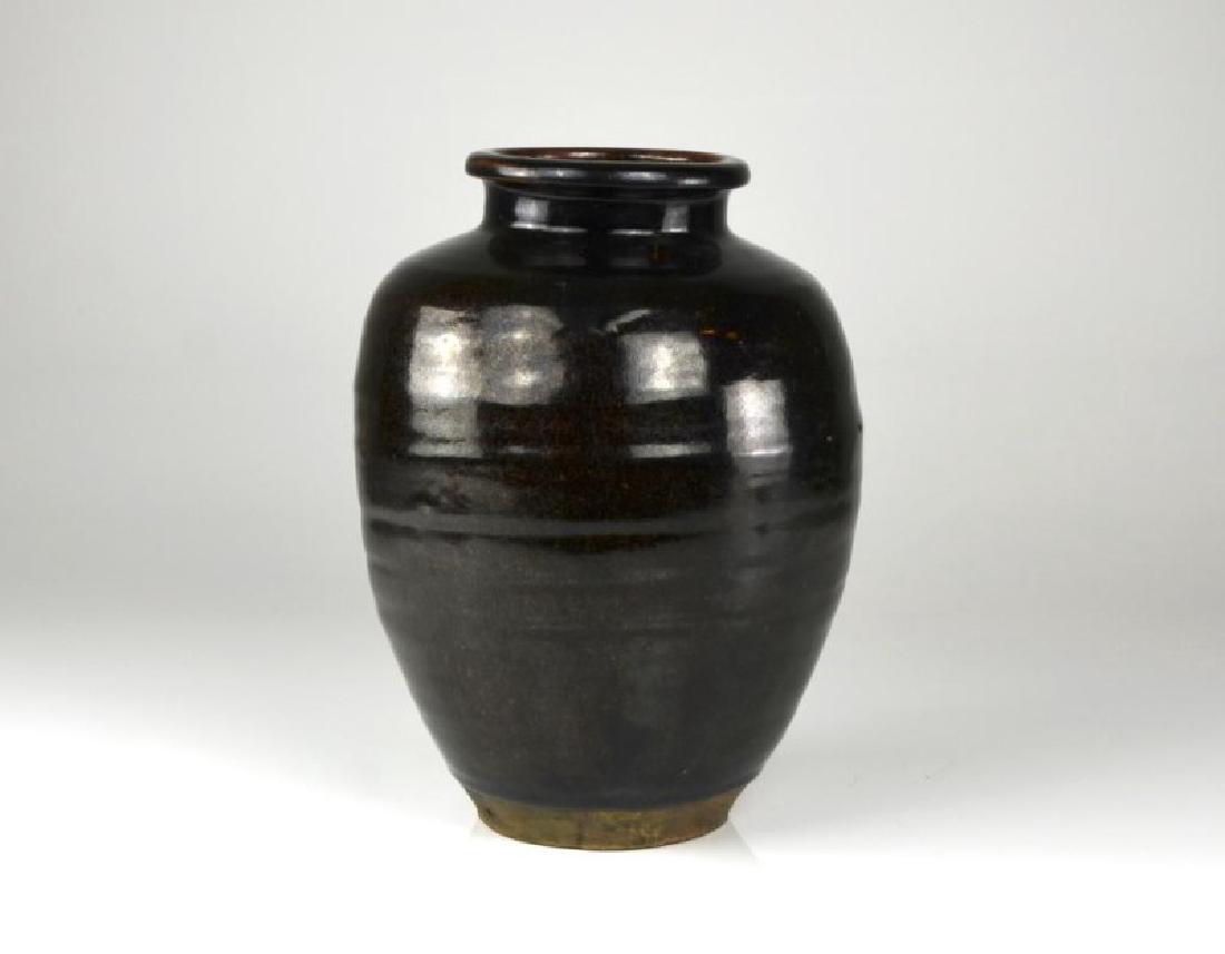 LATE MING JIAN WARE OR HENAN BLACKWARE JAR VASE (1 of 3)