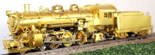 Western Maryland K-2 4-6-2 Pacific Oriental Brass: Western Maryland K-2 4-6-2 Pacific Oil Oriental Brass HO unpainted (Oriental Limited 04940). Oriental Limited imported this can motor powered model from Daiyoung as an oil burner with the correct smok