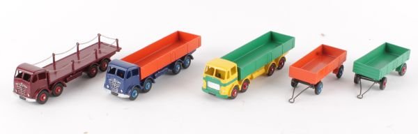 A Dinky No.905, Foden Flat Truck with Chains, sec