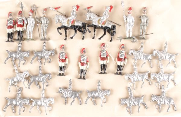 Assorted lead soldiers by Britains and others, in