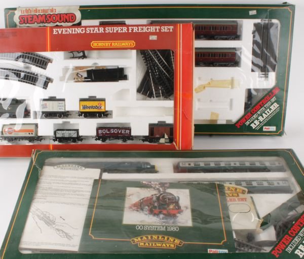 OO gauge - A Mainline No.37015, 'Express Passenger