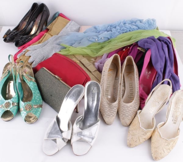 A collection of accessories, mainly 1950s, compri