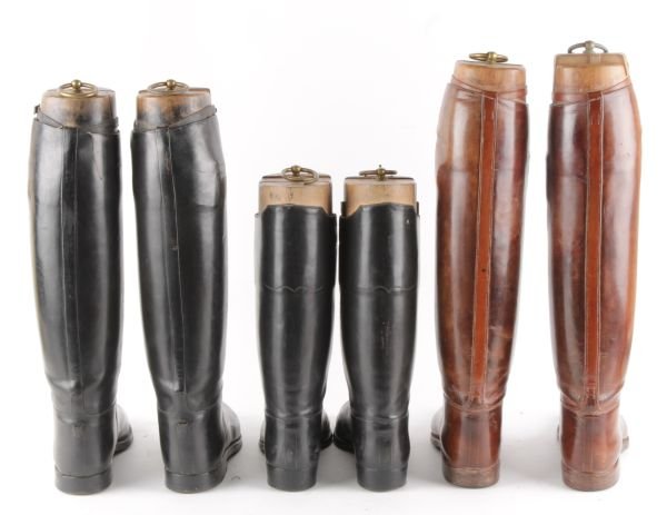 Two pairs of black leather riding boots, the wood - 2
