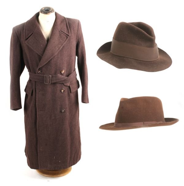 A collection of 1940s and 1950s men's costume, co - 2