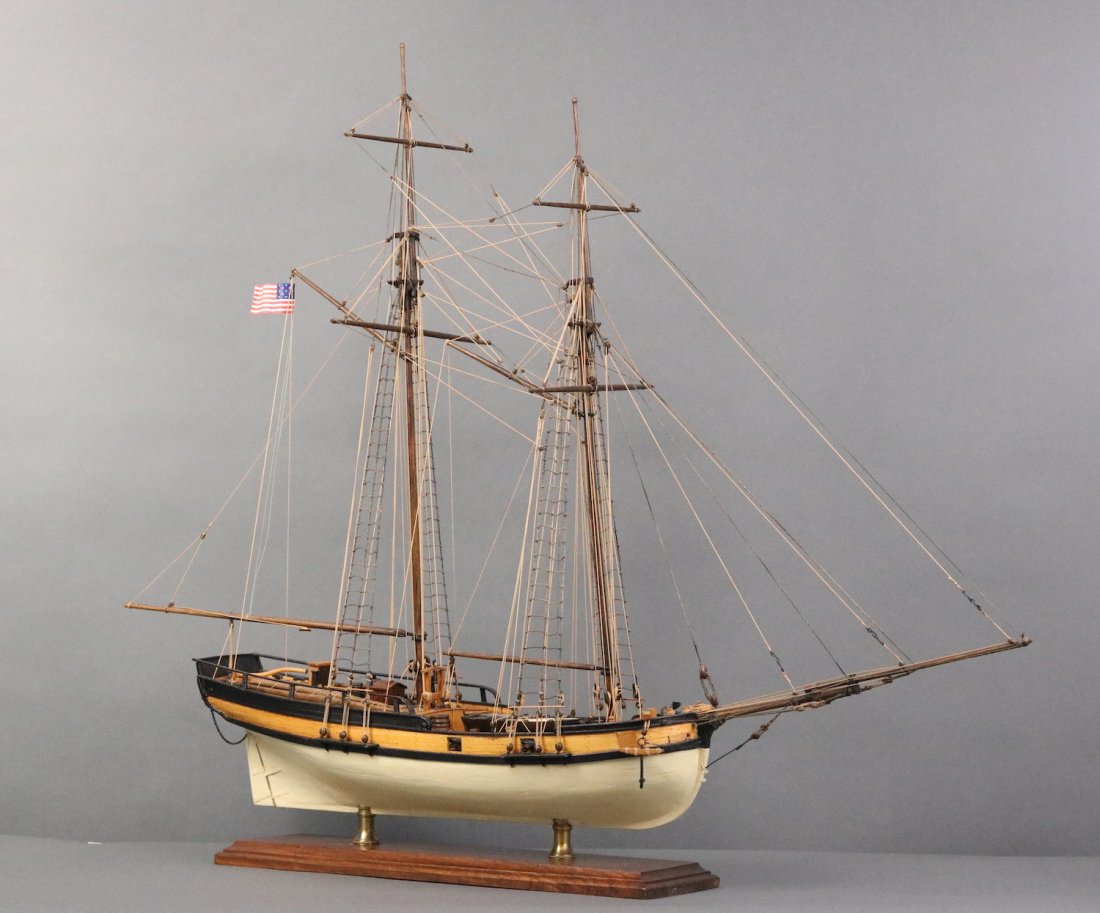 Planked model of the Hannah (1 of 7)