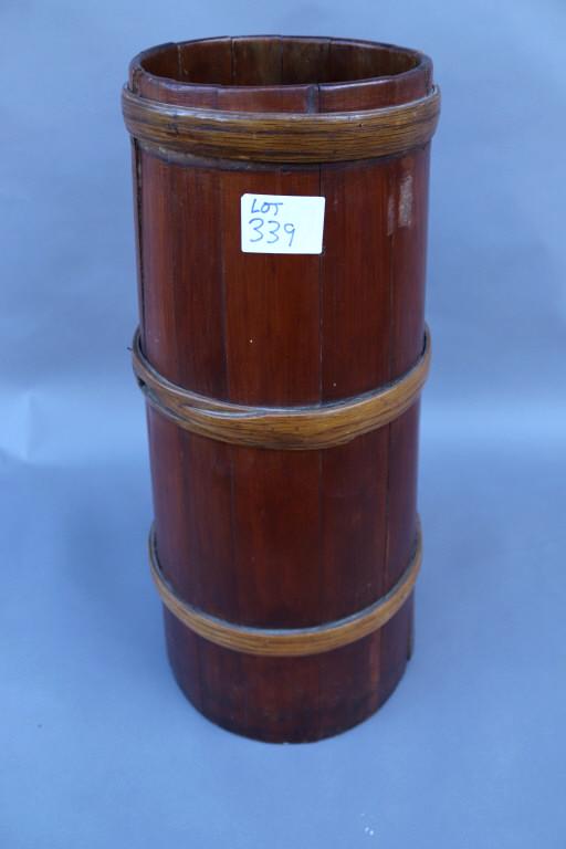 WOOD UMBRELLA STAND: umbrella stand with bentwood trim