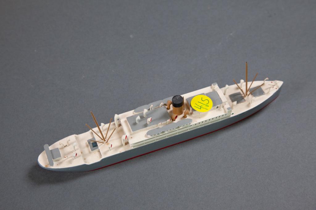 Van Ryper Jamaica United Fruit: Waterline marked Van Ryper wood ship model mounted on plaque, 9 1/2" length