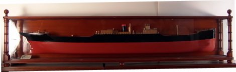 Dockyard builders model of freighter SS Lincairn