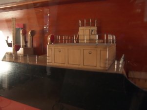 Dockyard builders model of freighter SS Lincairn - 2