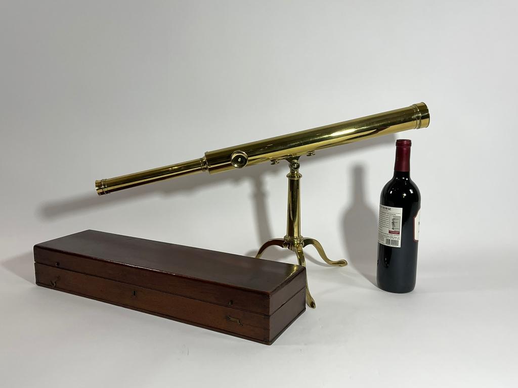 Brass Gentleman's Library Telescope (1 of 7)
