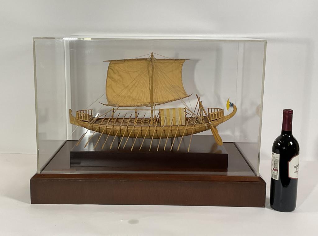 Queen Hatshepsut Ship Model 1500 BC (1 of 7)