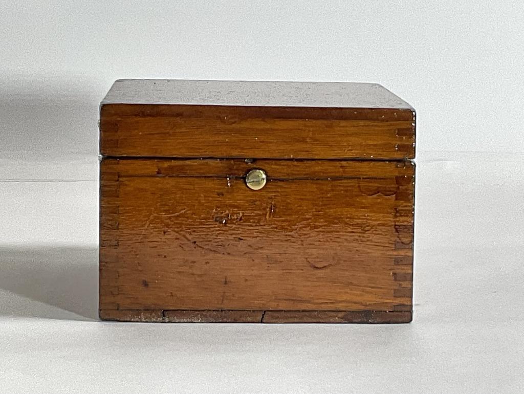 Boat Compass by Polaris in Wood Box (1 of 7)