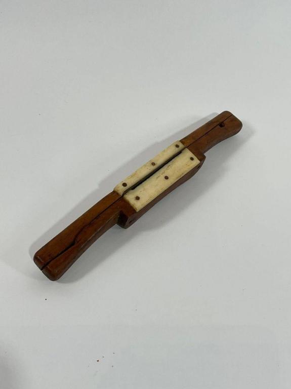 Whalebone Spoke Shave 19th Century (1 of 8)