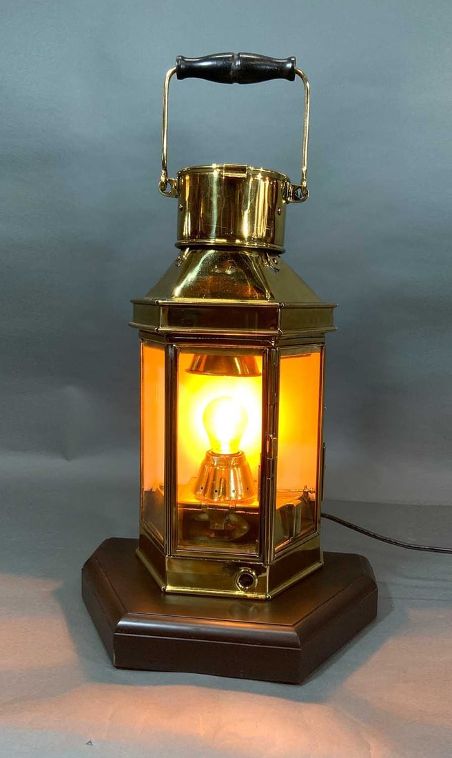Solid Brass English Ships Cabin Lantern (1 of 9)