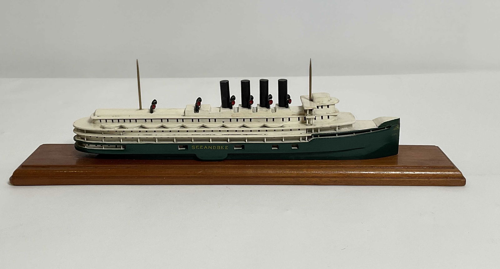 Van Ryper C&B Lines steamship "Seeandbee" (1 of 9)