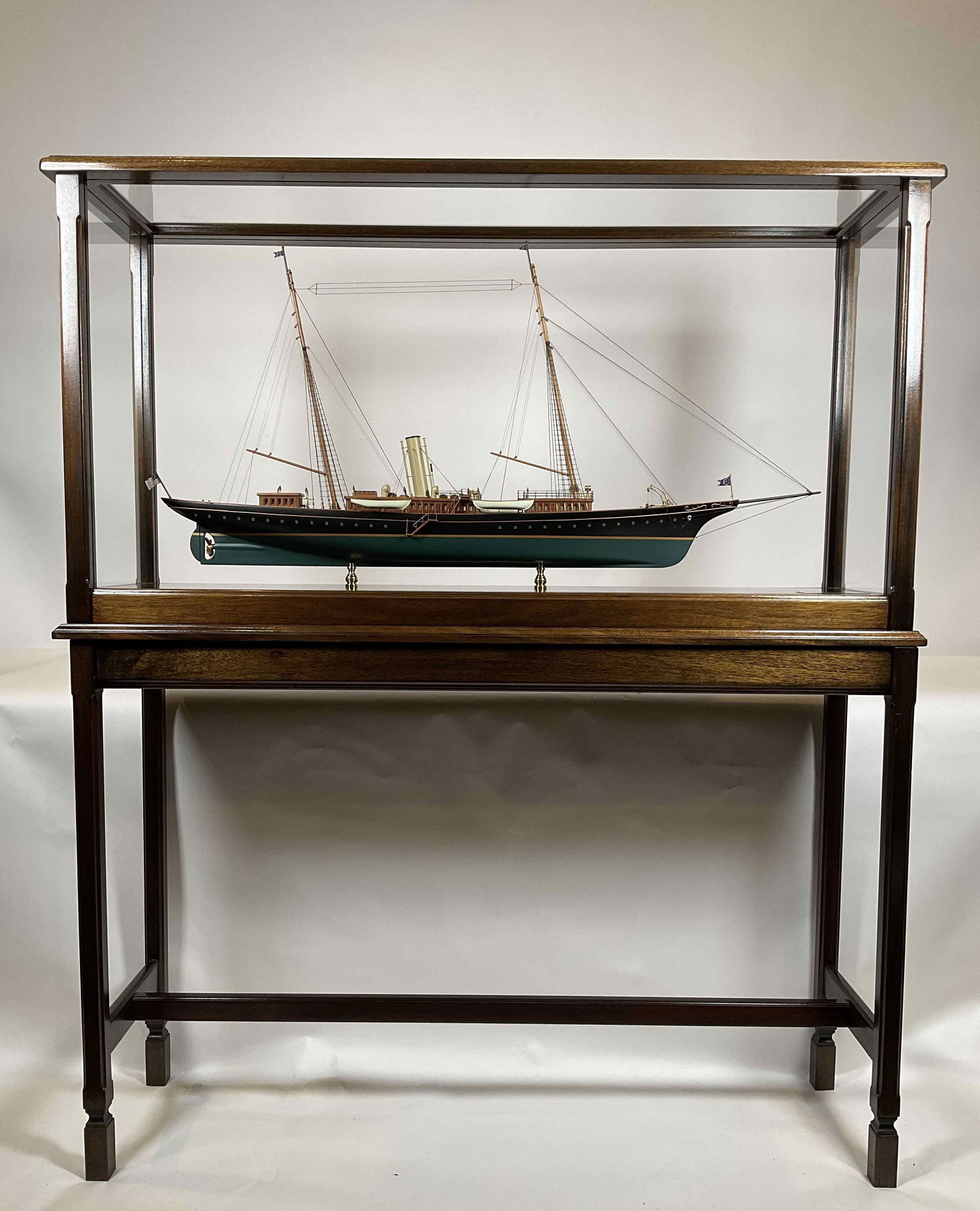 Fine Model of the Steam Yacht Corsair (1 of 20)