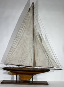 English Pond Yacht with Marconi Rig