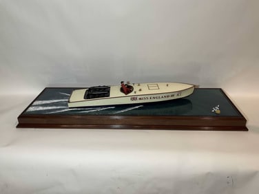 Competition Speedboat Miss England III
