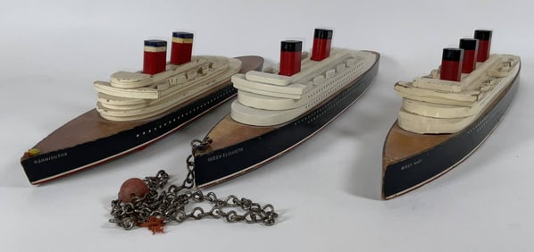 Queen Mary - Queen Elizabeth Ocean Liner Pull Toys