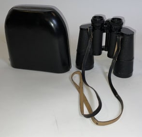 Carl Zeiss Binocular in Leather Case