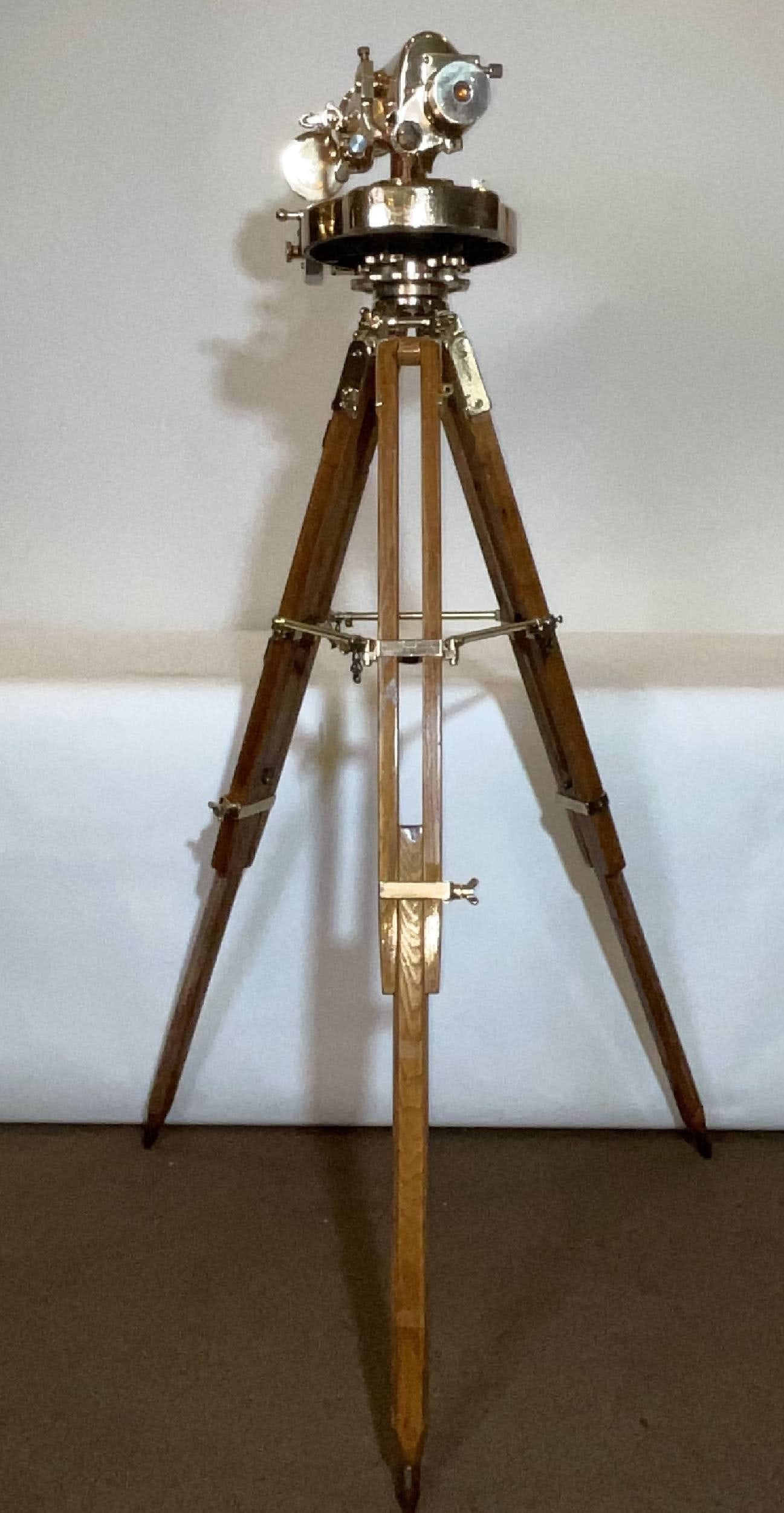 1910 Telescope by the Warner and Swasey Co. (1 of 11)