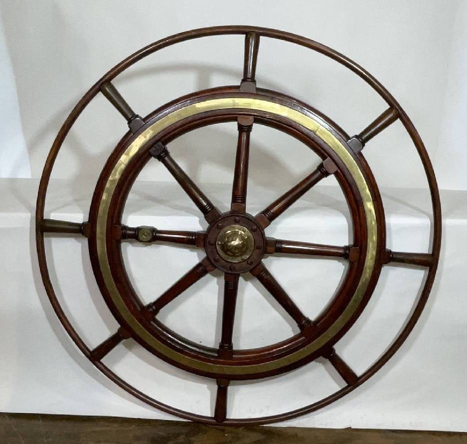 Fine Ship's Wheel from 19th Century (1 of 8)