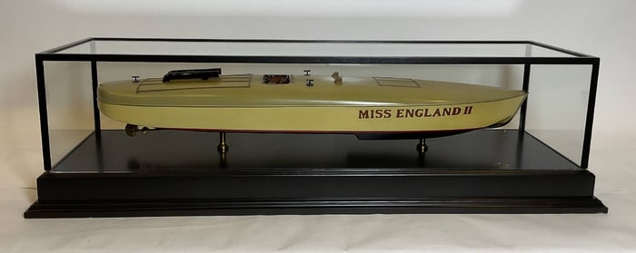 Model of Speedboat "Miss England II"