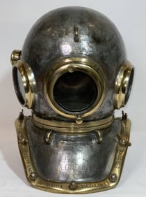 Deep Sea Diving Helmet of a C.E.Heinke style