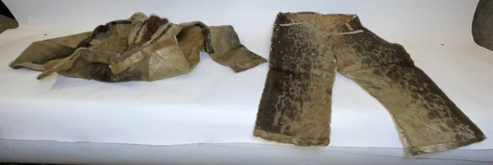 Inuit Jacket with Hood and Pants