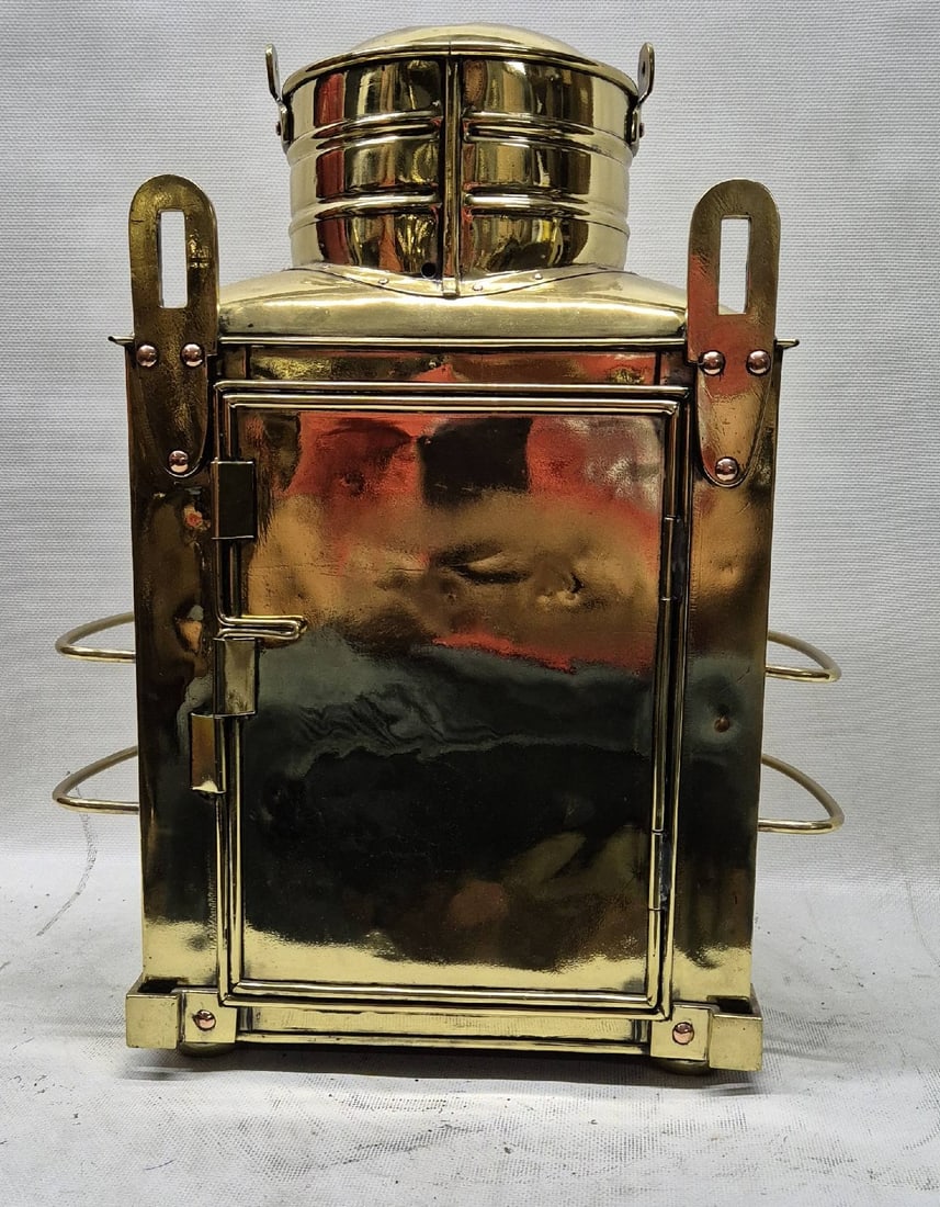Fantastic Solid Brass Ship's Masthead Lantern - 4