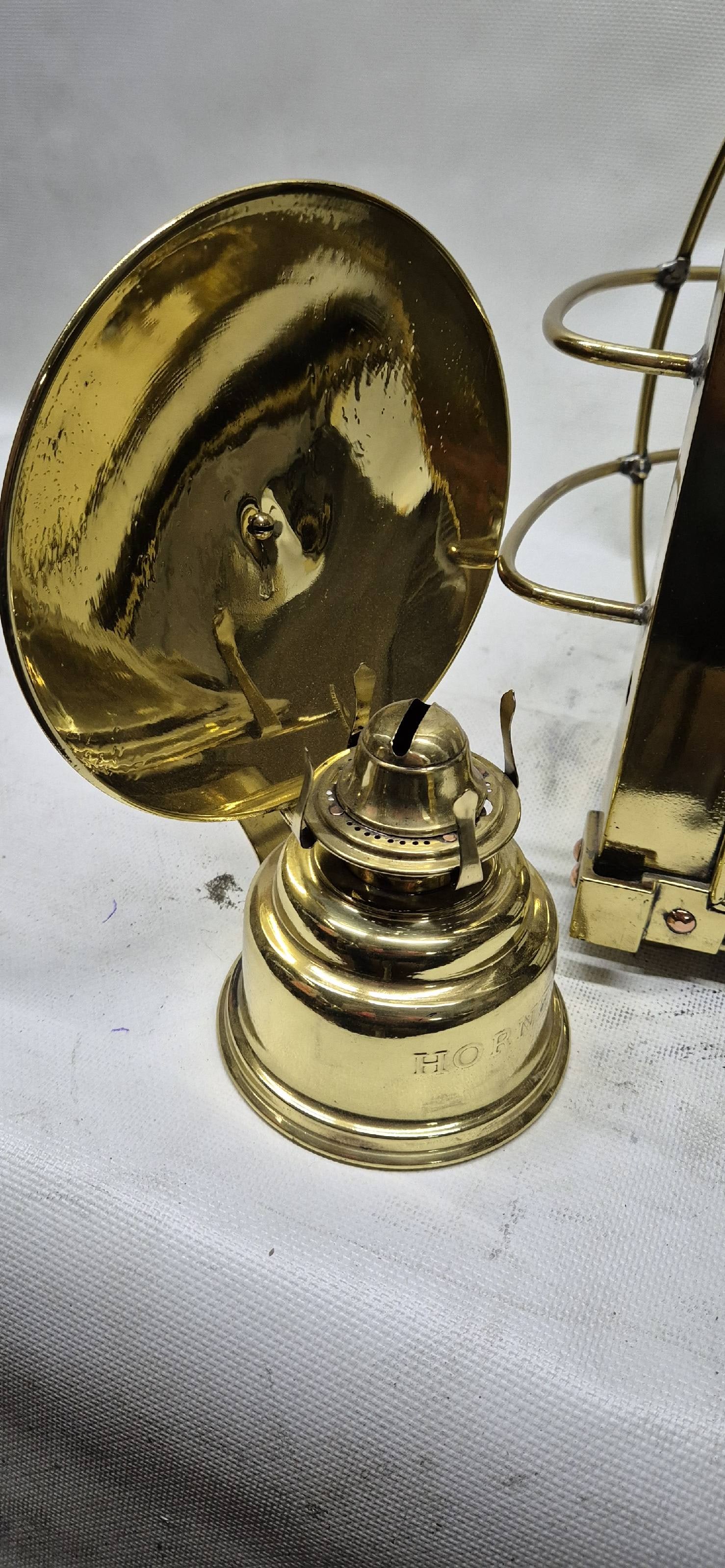 Fantastic Solid Brass Ship's Masthead Lantern - 9