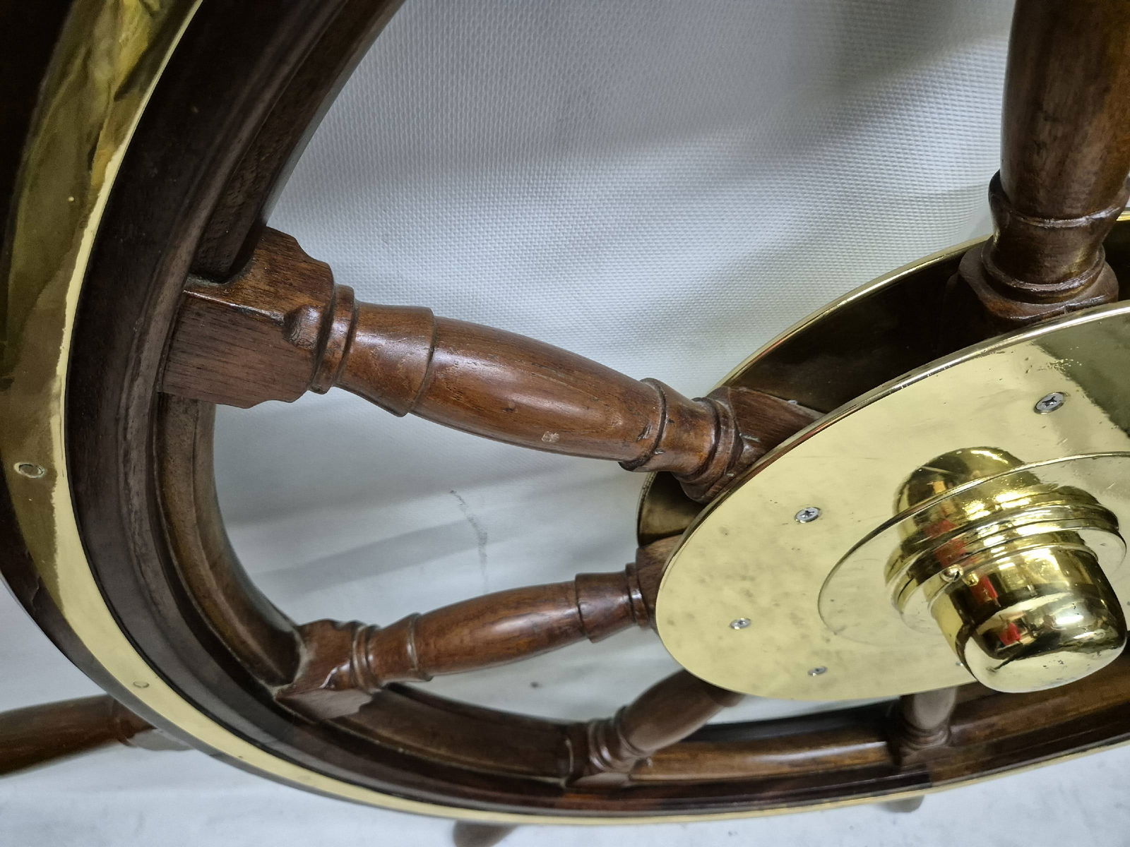 Exceptional Eigh Spoke Ships Wheel - 8