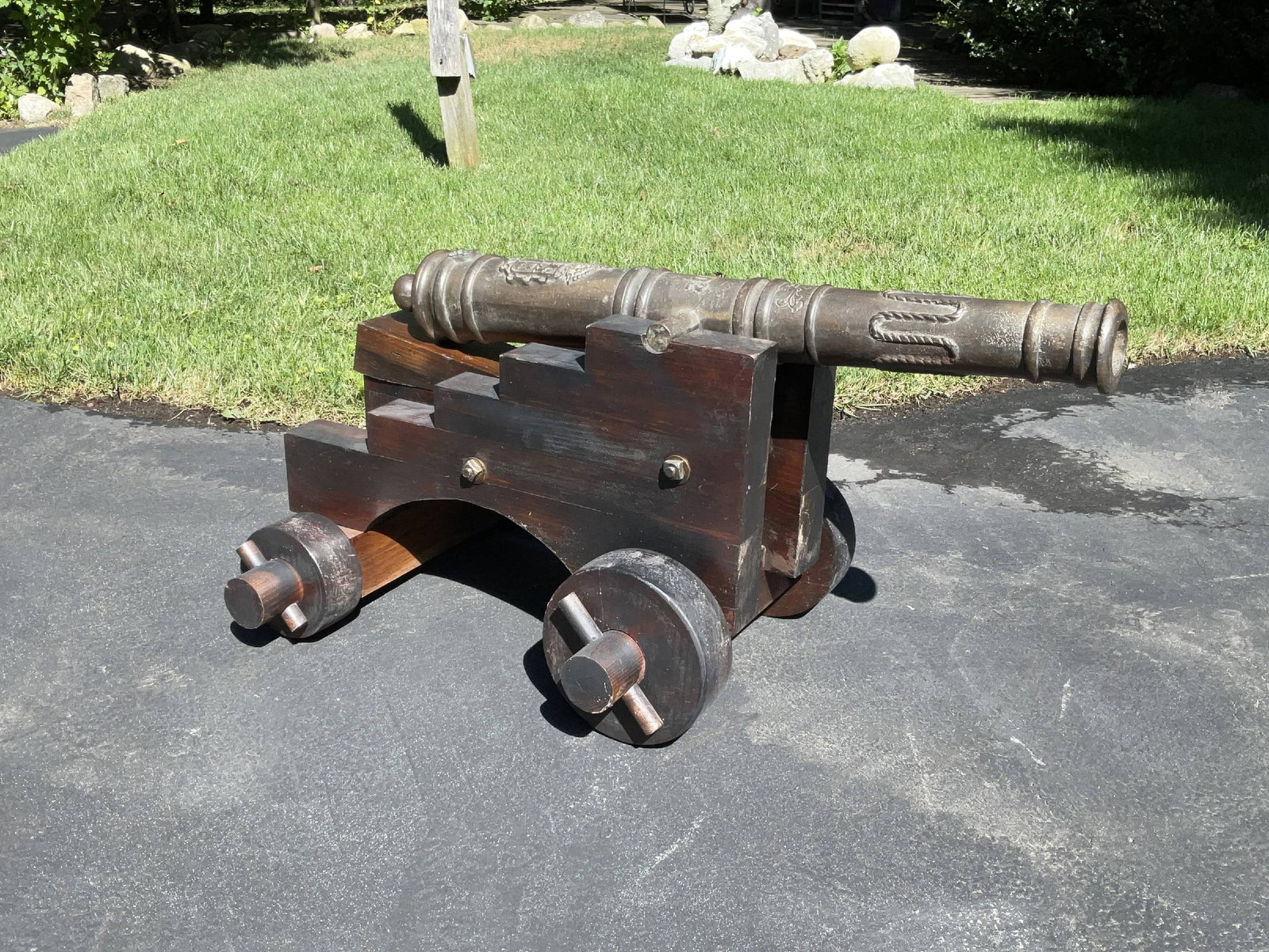 Pair of Bronze Spanish 1702 Replica Cannons on Carriages - 16